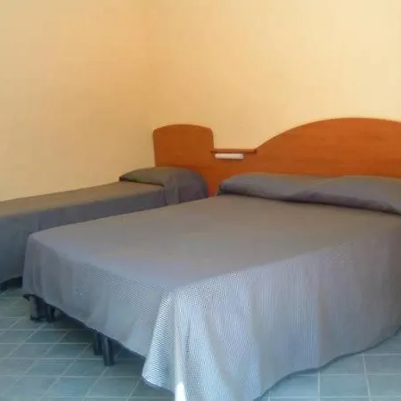 Ξενοδοχείο Villaggio Club Le Ginestre *
